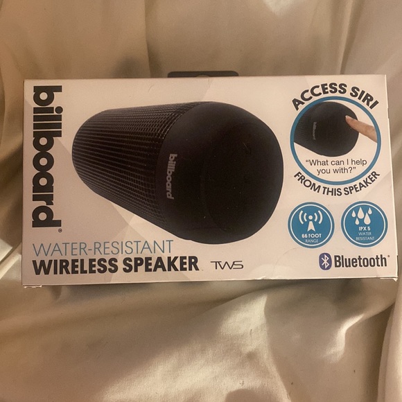 💥HOST PICK💥**NEW** Billboard Water Resistant Wireless Speaker Model BB2833 - Picture 2 of 4